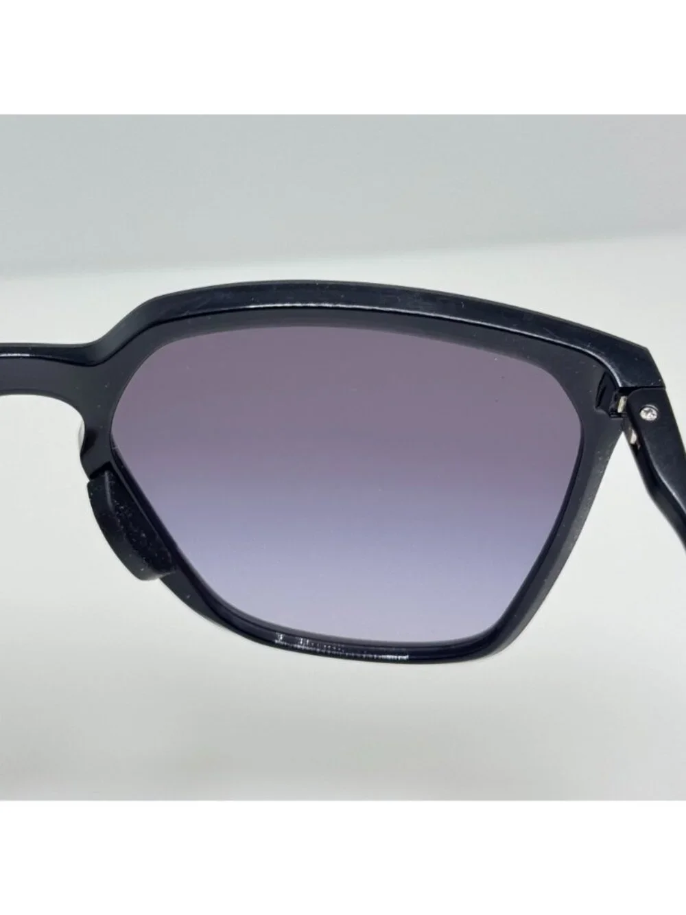 Oakley Sunglasses OO9480-0157 Sielo SQ Black 57-18-141
